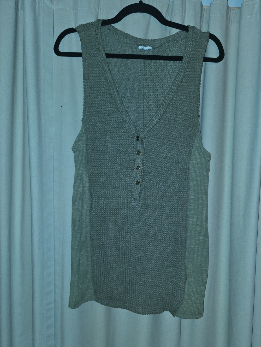 POL Textured V-Neck Henley Tank Top in Olive